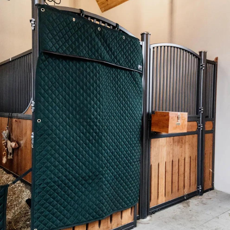 Tenda da Box, Stable Curtain